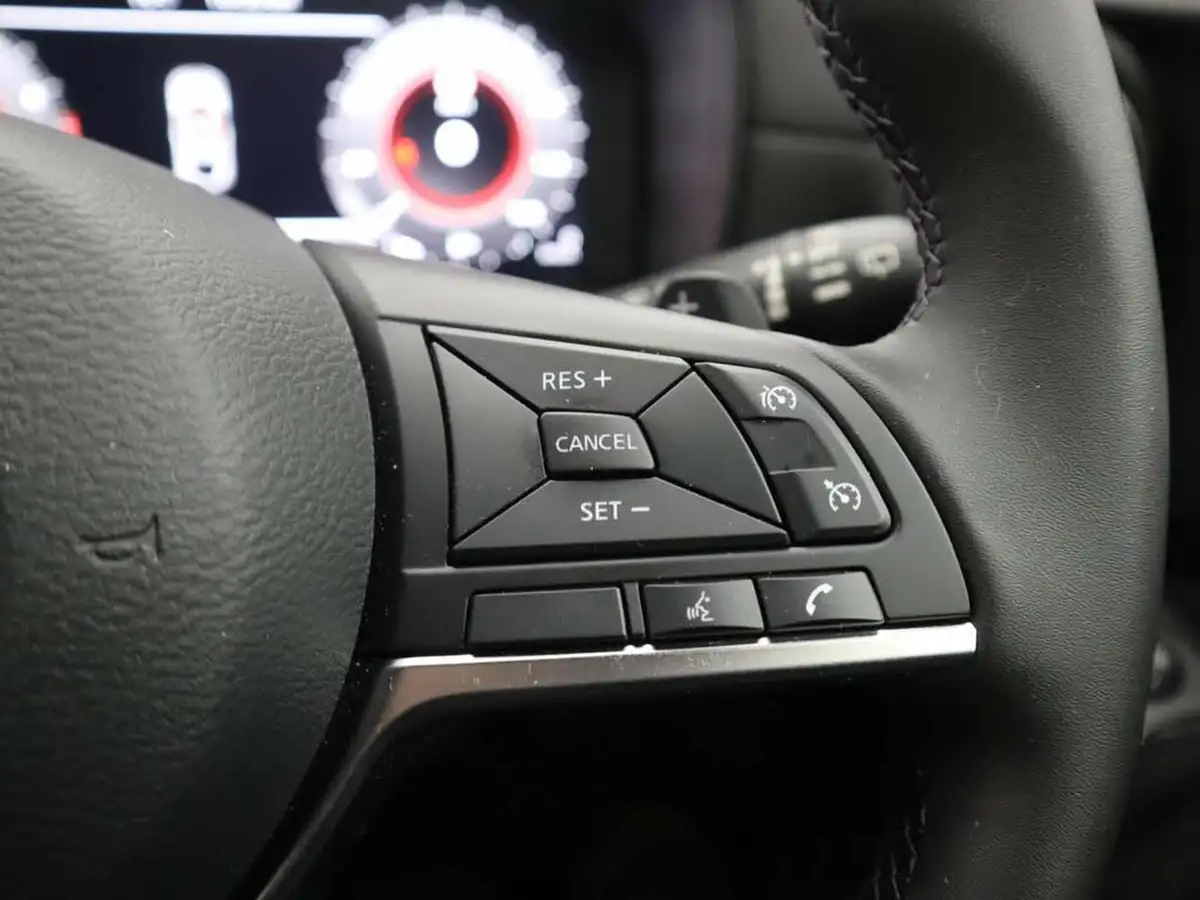 2024-nissan-juke-10-dig-t-n-connecta-dct-big-24
