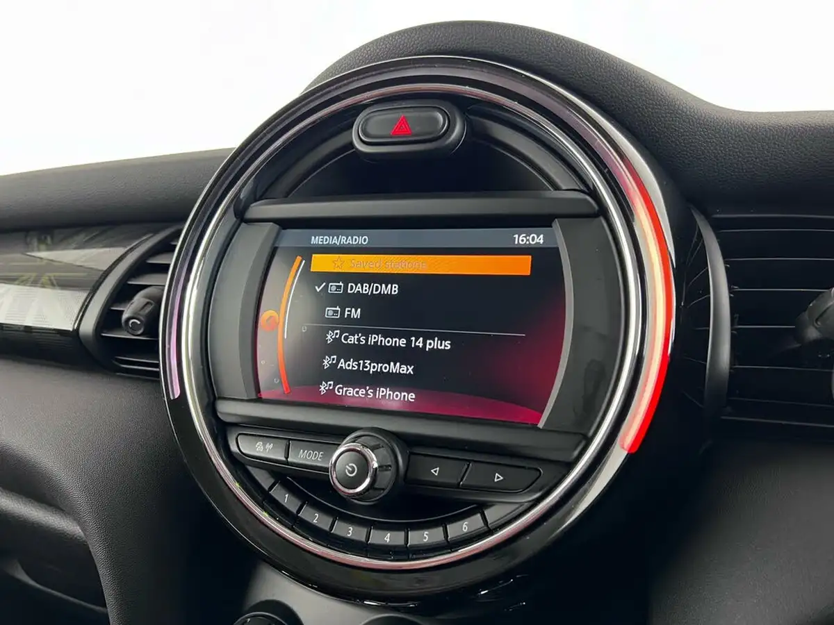 2019-mini-cooper-15-cooper-exclusive-134bhp-hatchback-3d-big-28