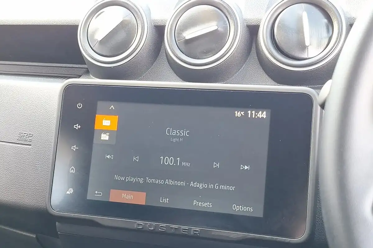 2024-dacia-duster-09-tce-journey-big-33