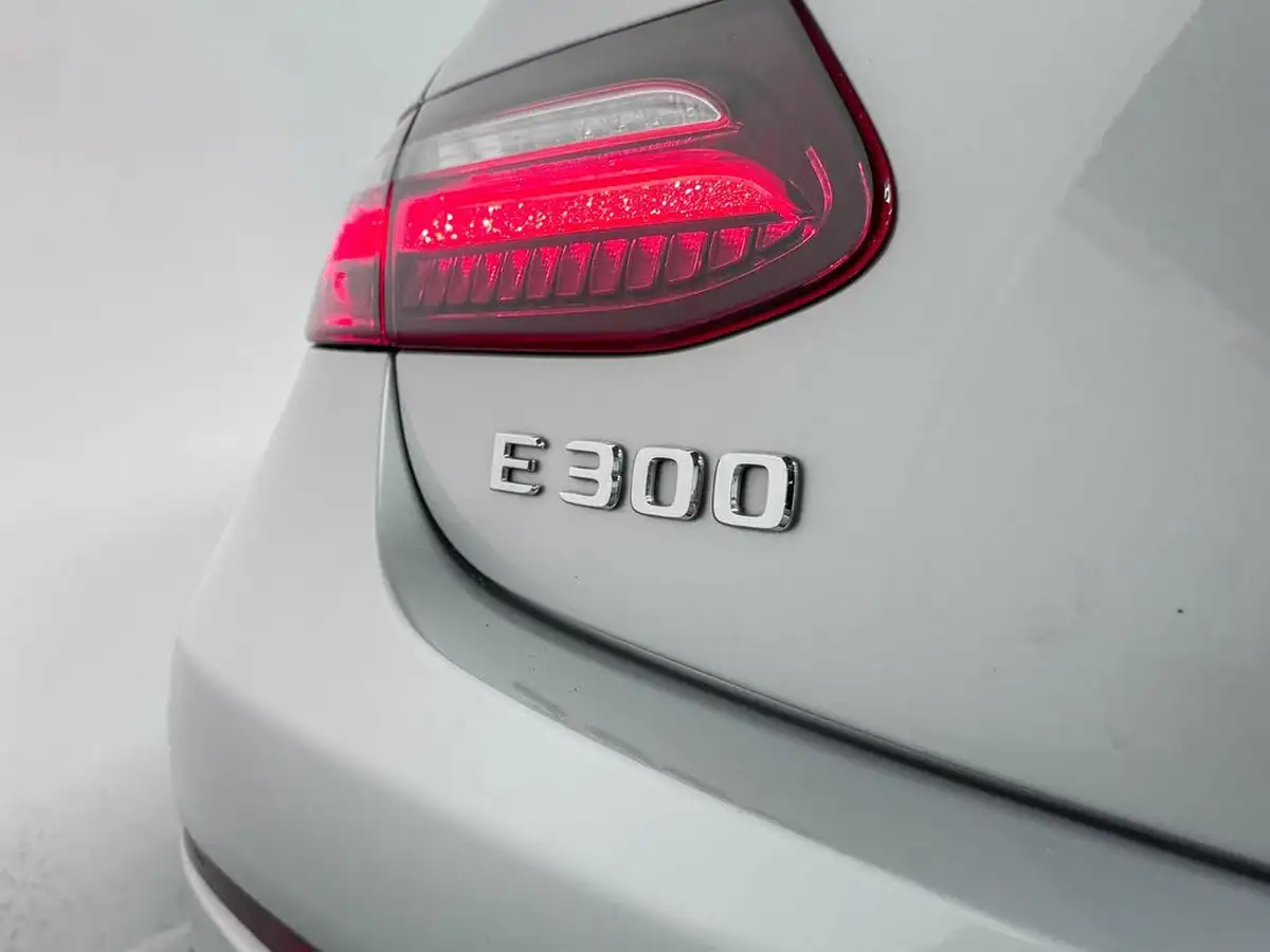 2019-mercedes-benz-e-class-20-e300-amg-line-ss-cabriolet-plus-big-7