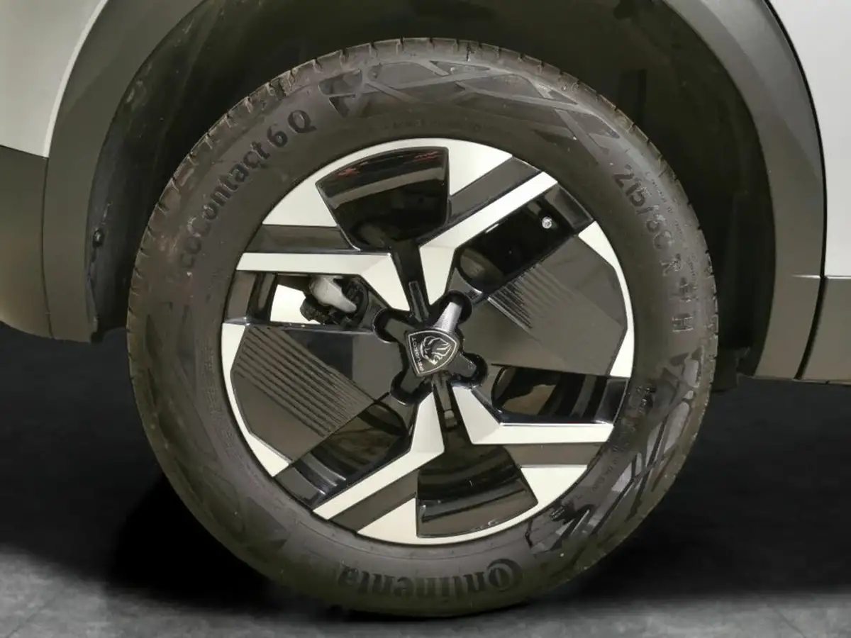 2023-peugeot-2008-suv-big-24