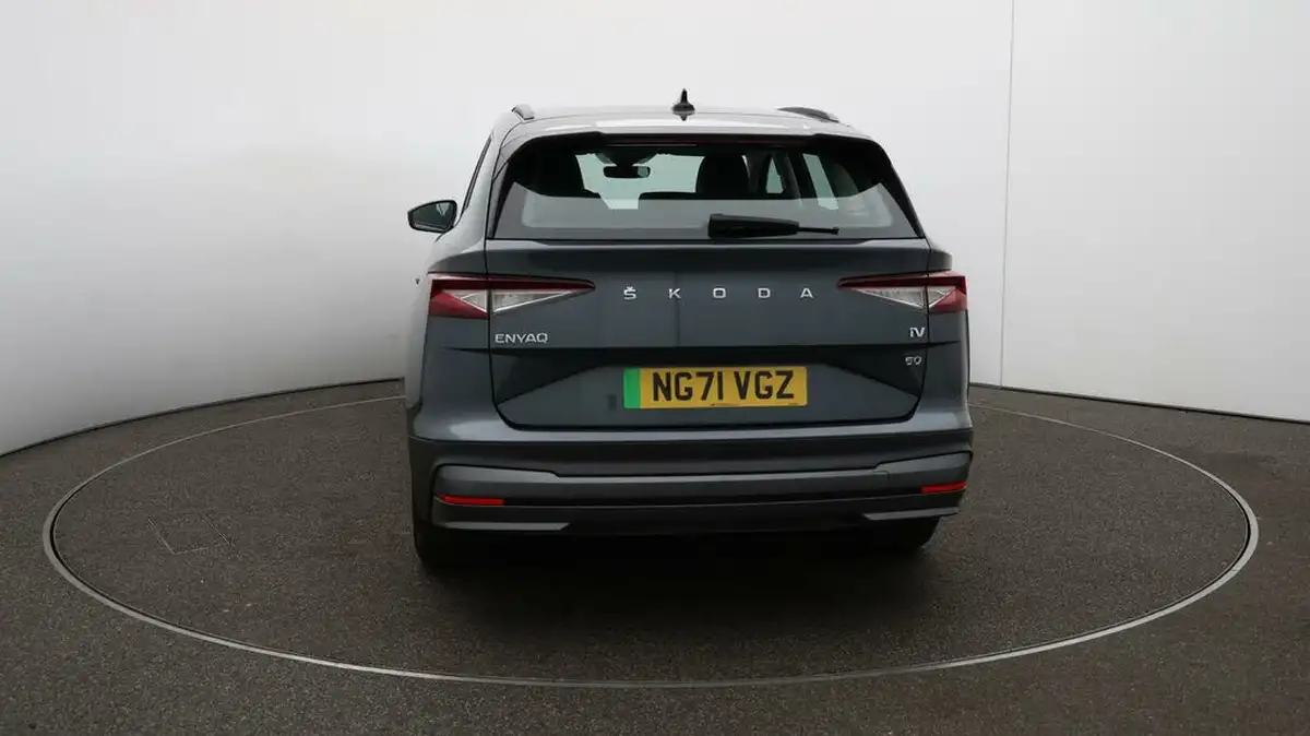 2022-skoda-enyaq-e-60-big-53