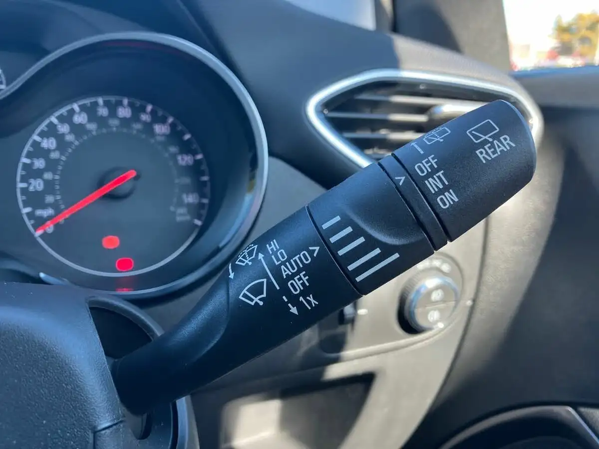 2021-vauxhall-crossland-12-ultimate-auto-big-29
