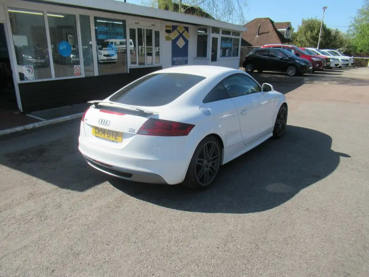2014-audi-tt-coupe-20-tdi-black-edition-big-4