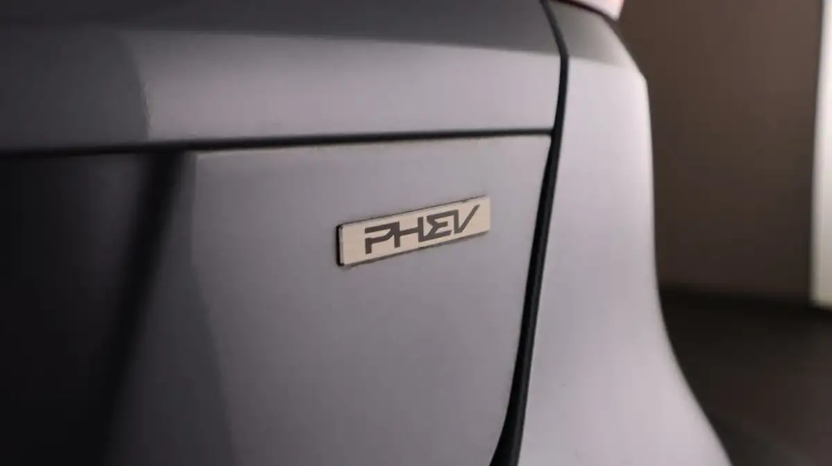 2023-kia-xceed-16-gdi-3-big-21