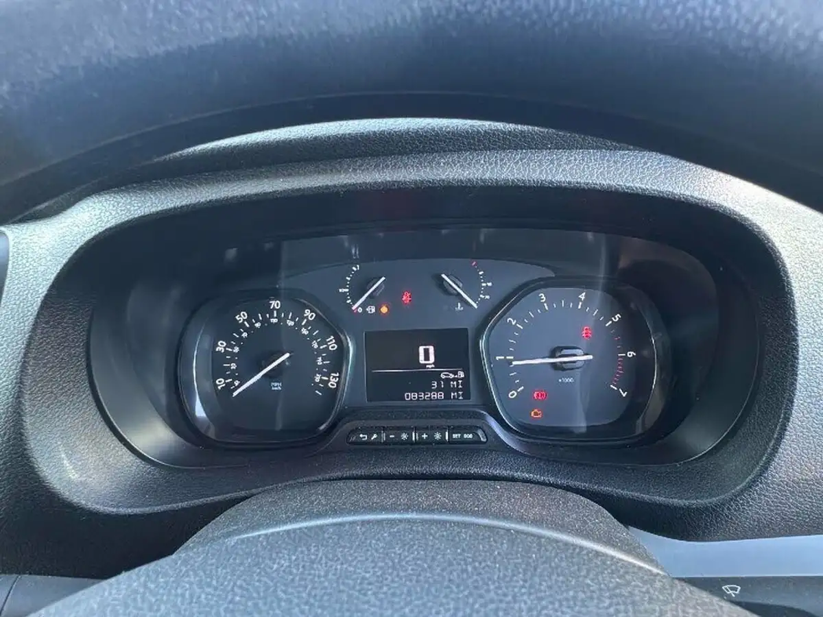 2020-peugeot-expert-15-bluehdi-professional-compact-1000-big-9