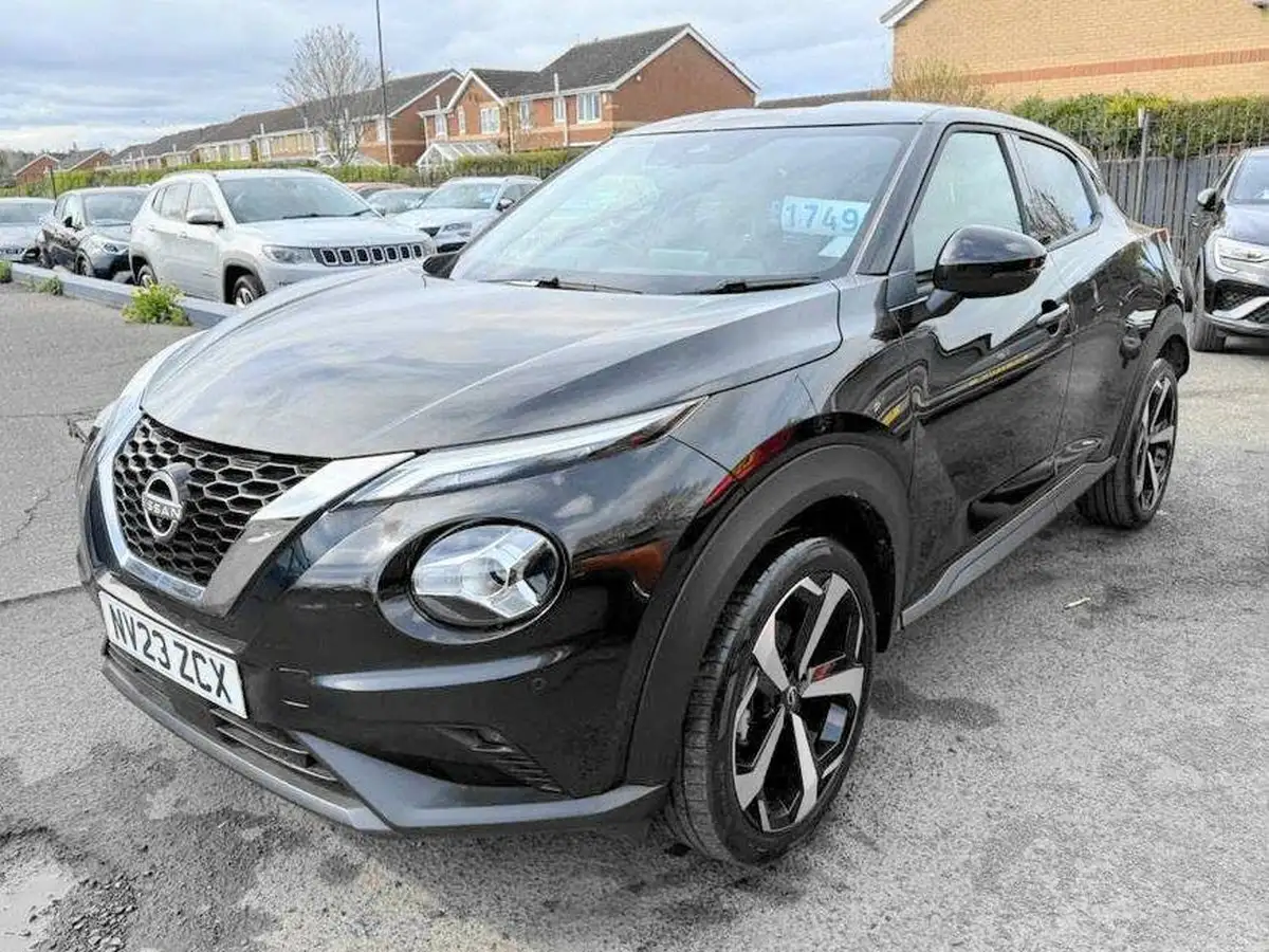 2023-nissan-juke-10-dig-t-tekna-big-2