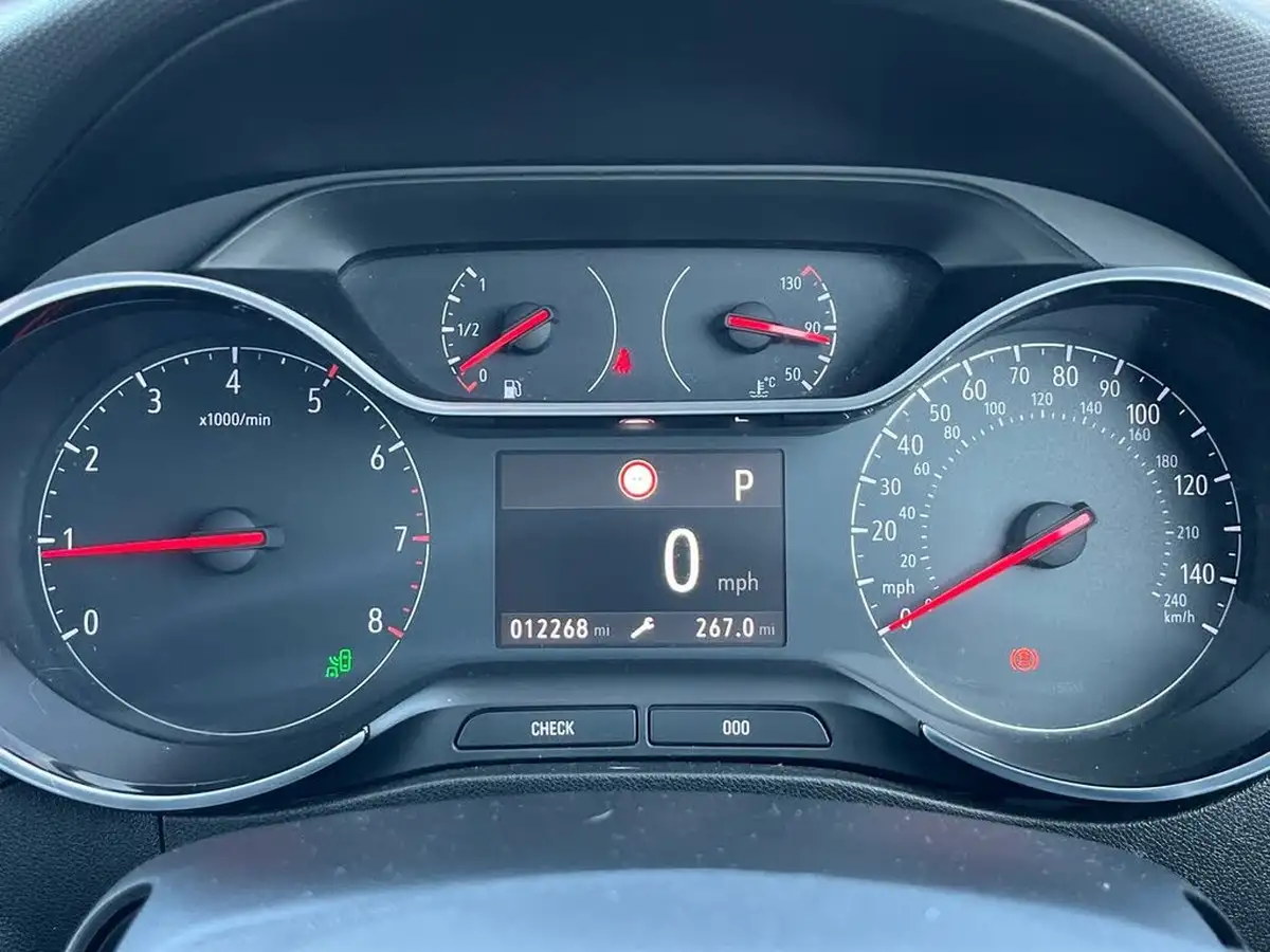 2022-vauxhall-crossland-12-ultimate-130ps-auto-big-22