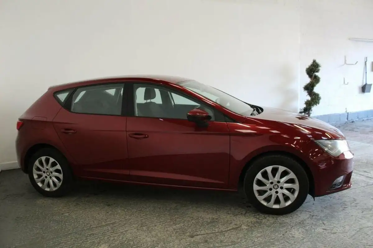 2013-seat-leon-16tdi-se-tech-pack-cr-105ps-hatchback-5d-big-2
