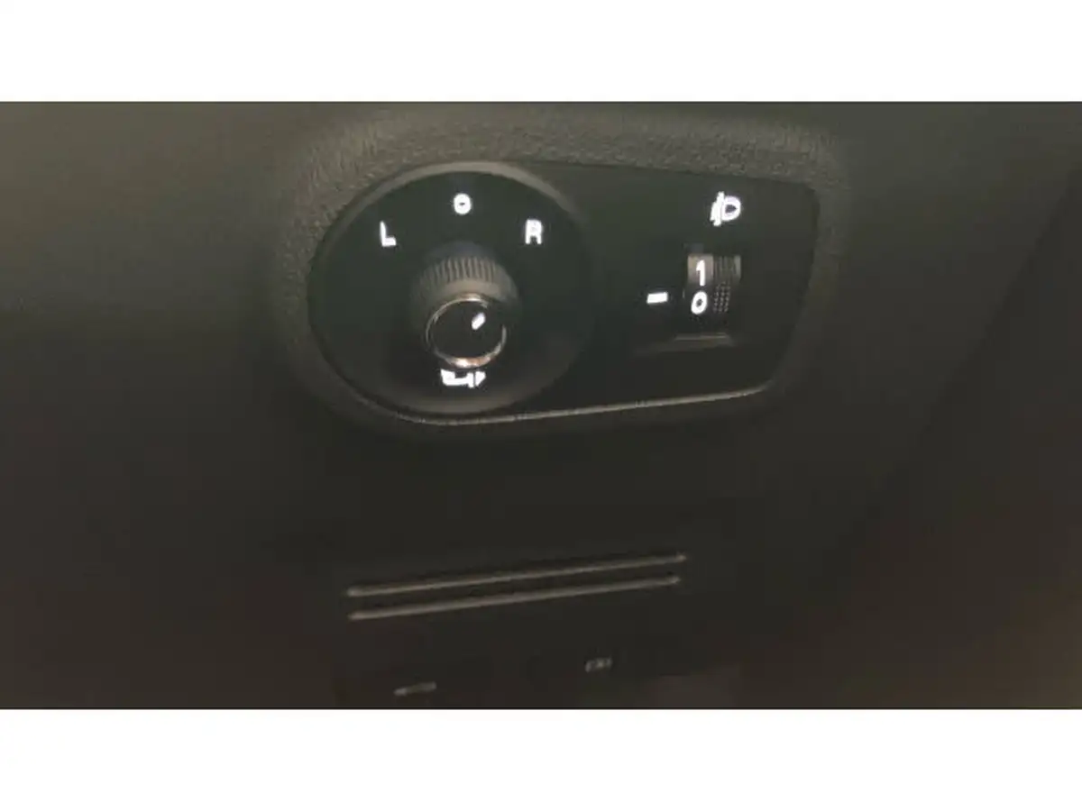 2022-mg-zs-suv-10t-gdi-excite-big-33