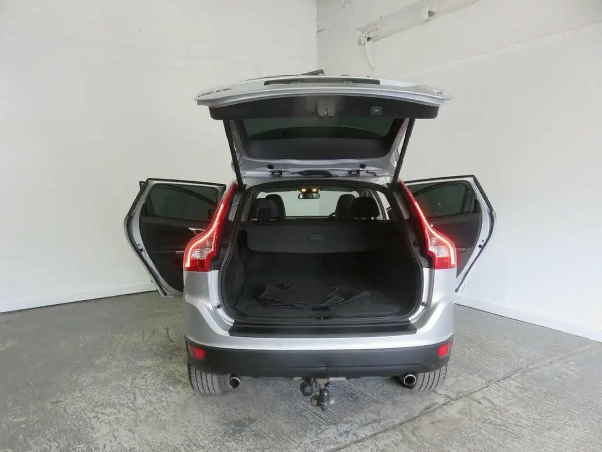 2011-volvo-xc60-24td-d5-se-lux-premium-215bhp-geartronic-big-15