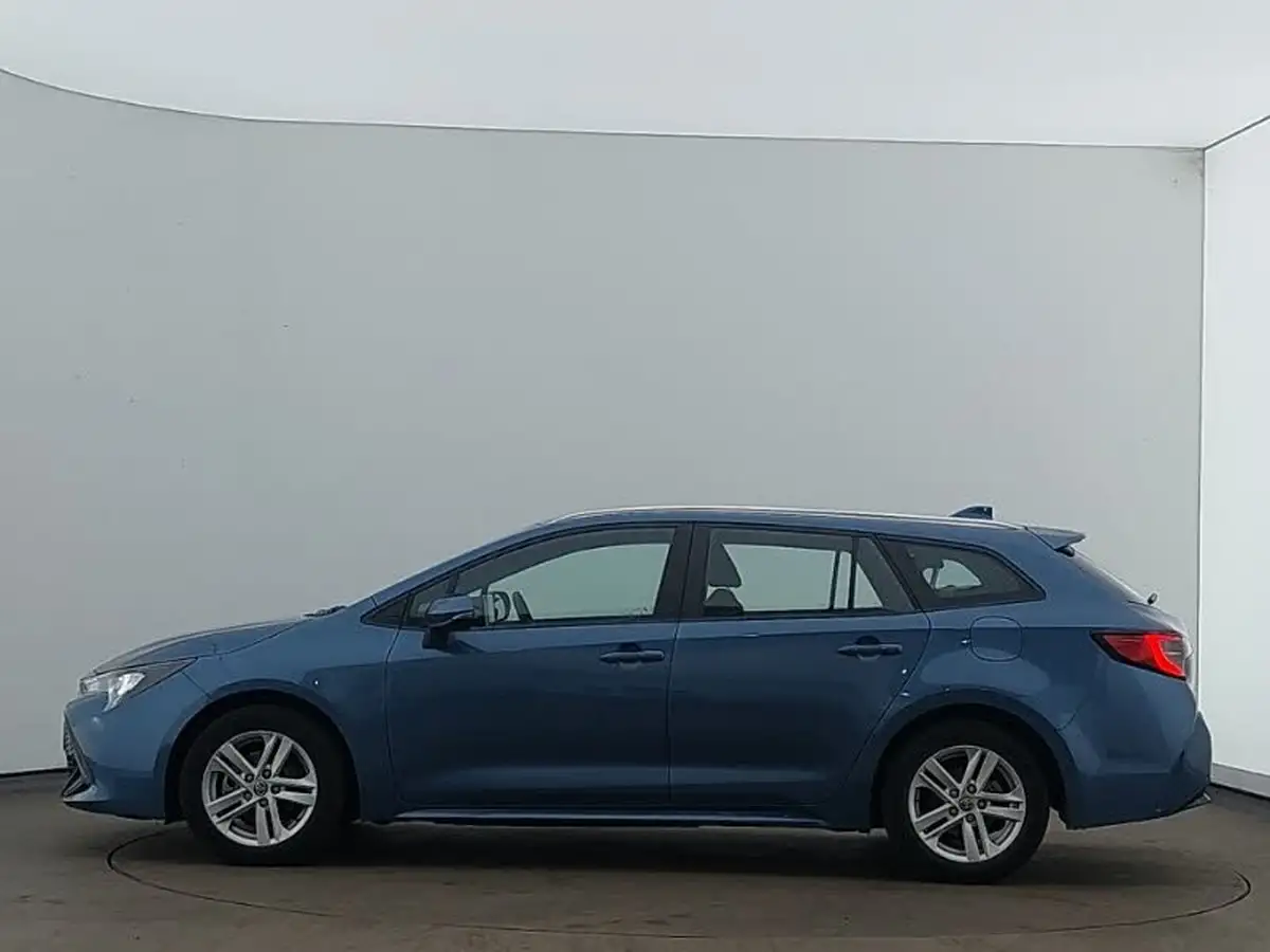 2022-toyota-corolla-18-vvt-i-icon-120bhp-spare-wheel-touring-sports-5d-big-3