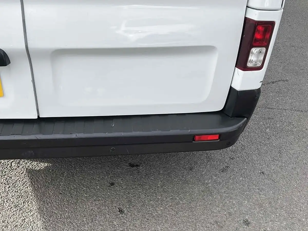2021-renault-trafic-20dci-ll30-energy-120-business-panel-big-11