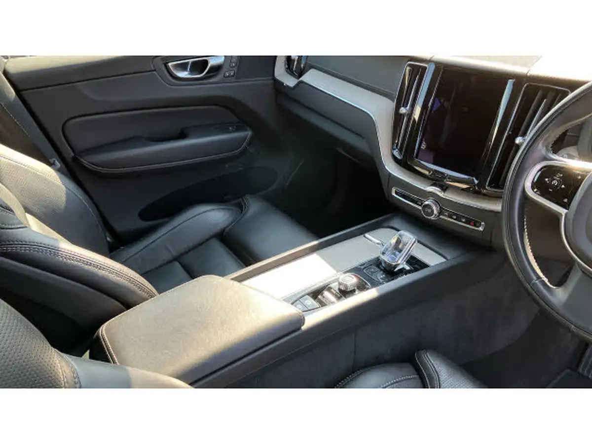 2020-volvo-xc60-20td-b5-inscription-big-13