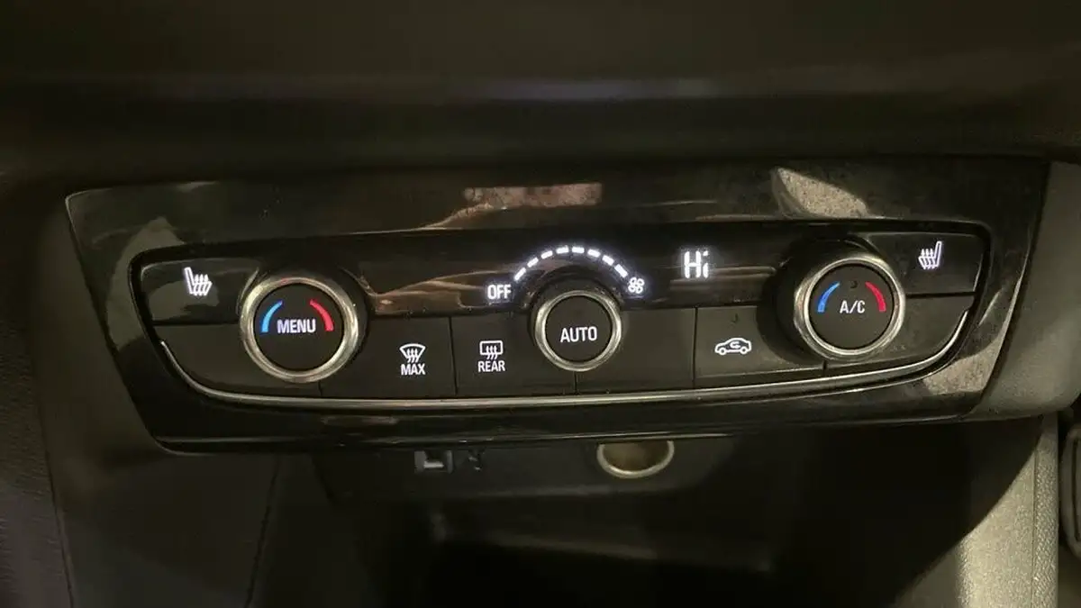 2022-vauxhall-corsa-12-turbo-elite-edition-big-26