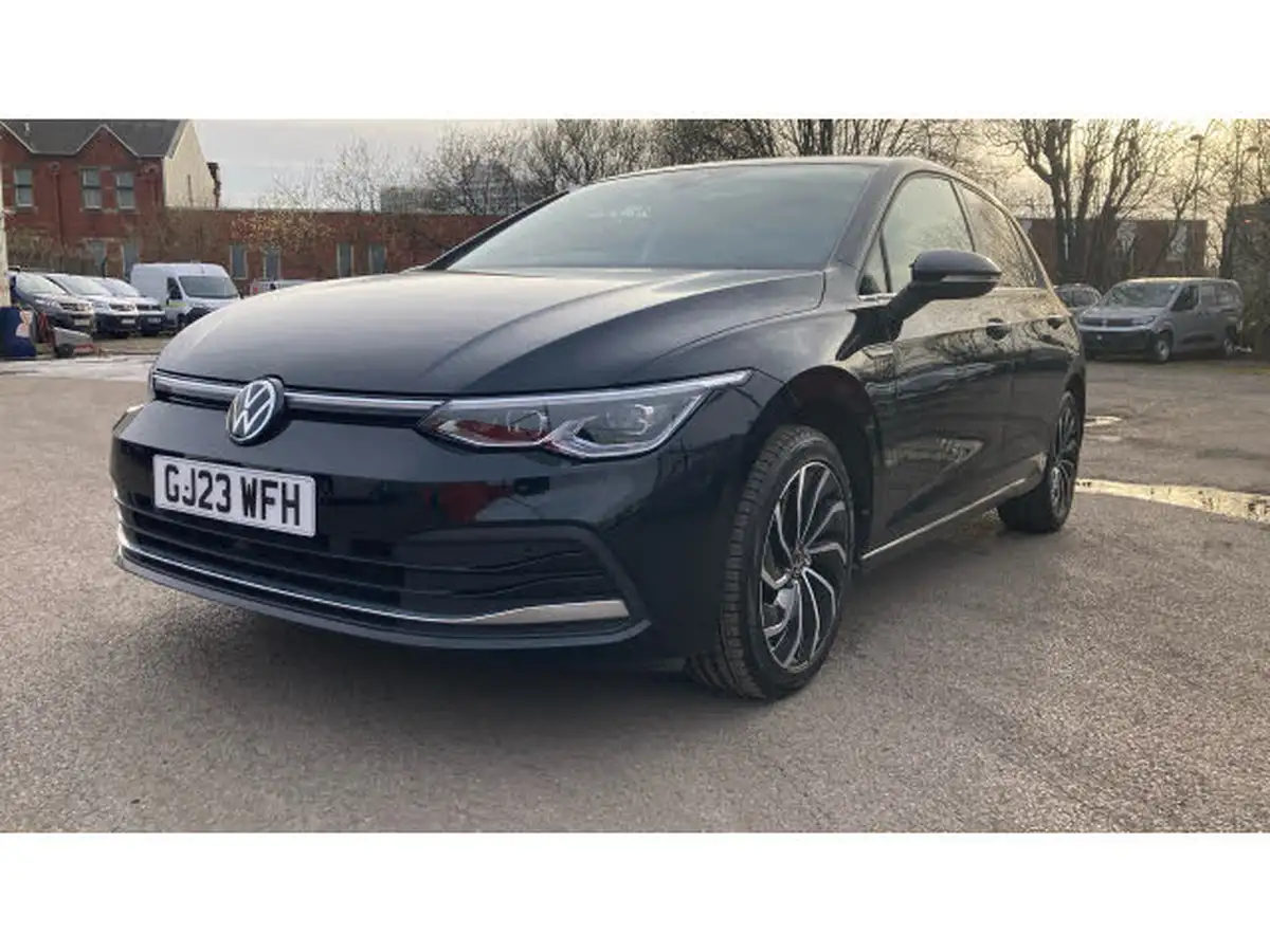 2023-volkswagen-golf-15-tsi-style-edition-150ps-big-44