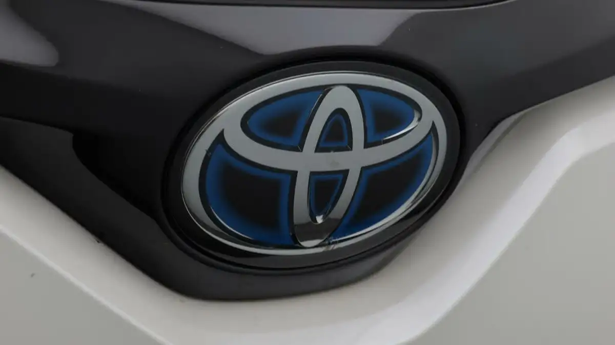 2022-toyota-c-hr-18-vvt-i-excel-big-24