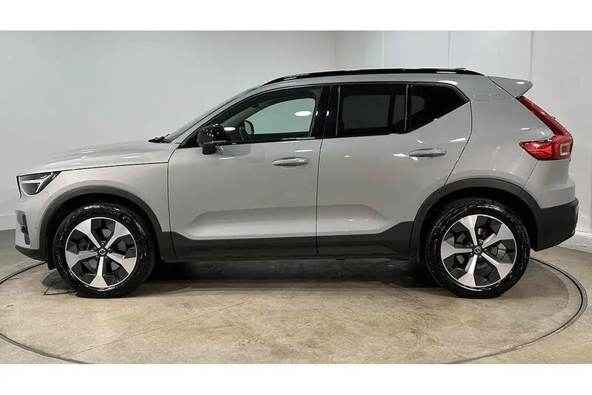 2023-volvo-xc40-20-b4-ultimate-big-5