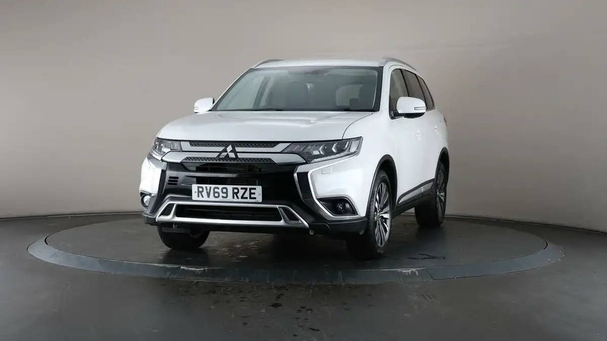 2019-mitsubishi-outlander-20-exceed-big-40