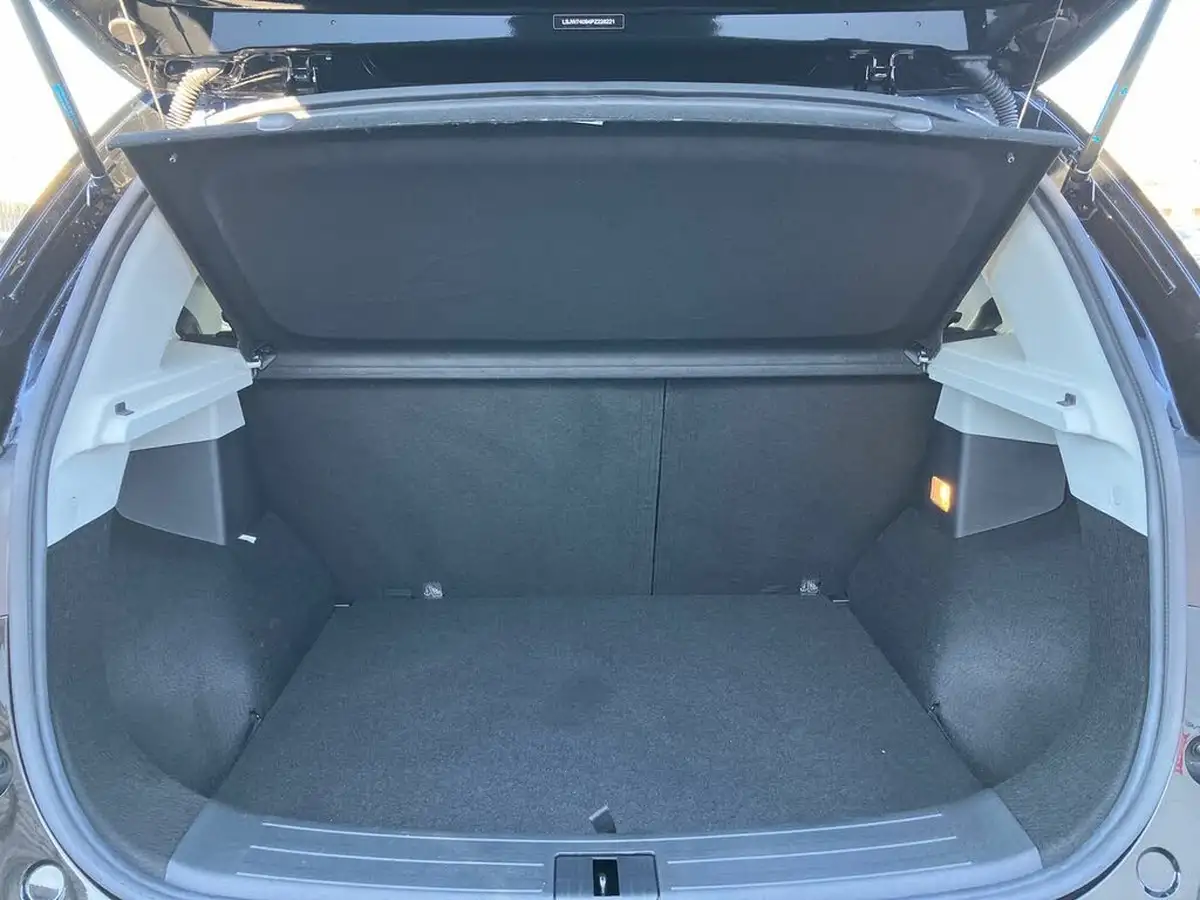 2023-mg-zs-suv-e-trophy-connect-ev-176ps-big-19
