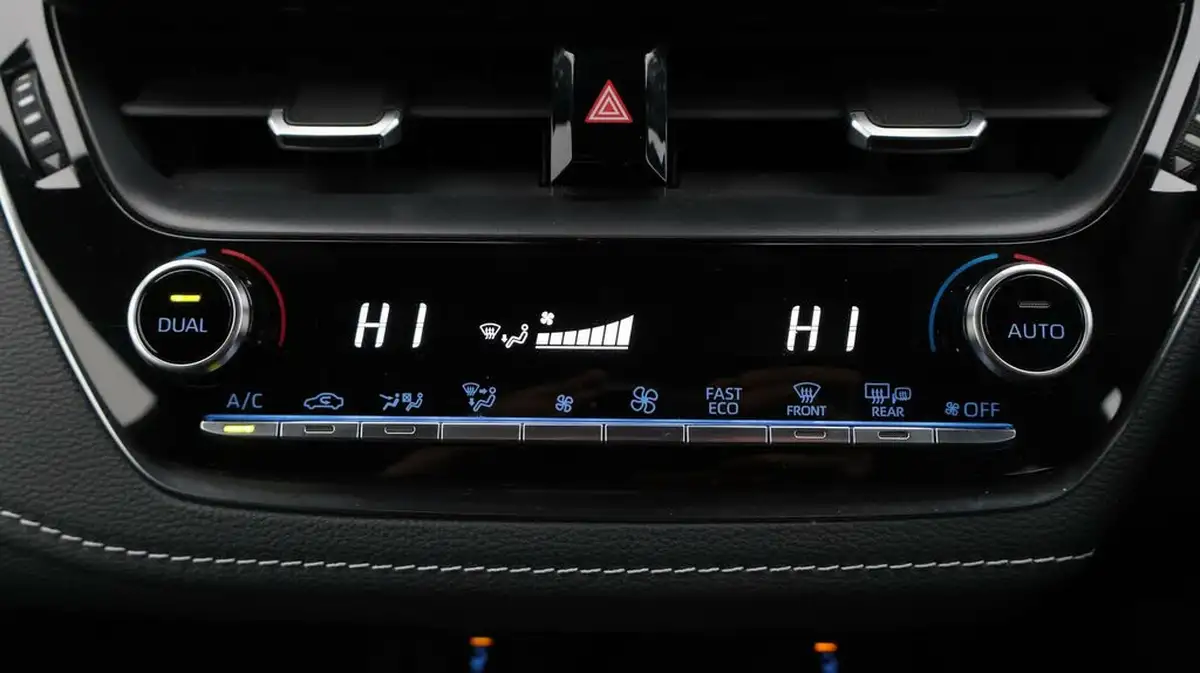 2022-toyota-corolla-18-vvt-i-icon-120bhp-spare-wheel-touring-sports-5d-big-11