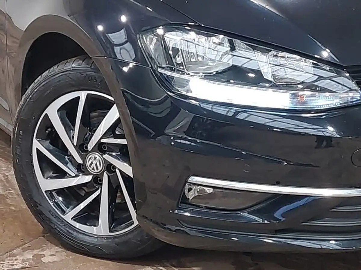 2019-volkswagen-golf-16tdi-match-hatchback-5d-big-8