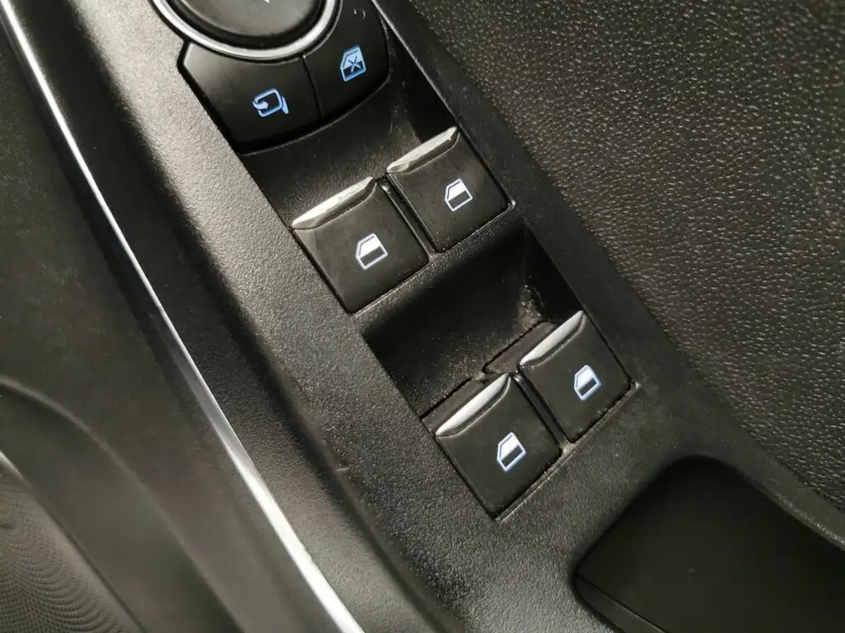 2020-ford-fiesta-10t-st-line-edition-95ps-5d-big-15