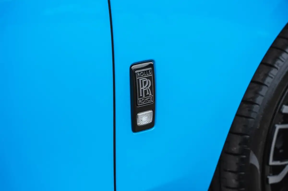 2024-rolls-royce-ghost-675-black-badge-big-31