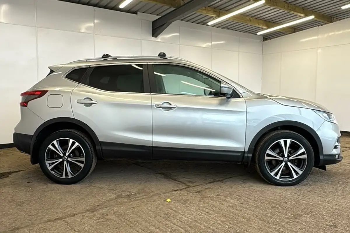 2017-nissan-qashqai-15dci-n-connecta-big-5