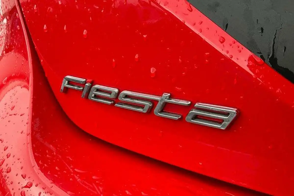 2018-ford-fiesta-10t-active-x-125ps-big-38