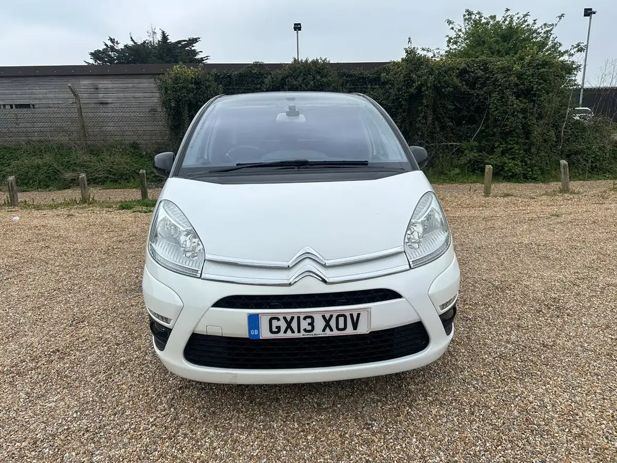 2013-citroen-c4-picasso-16e-hdi-platinum-big-1