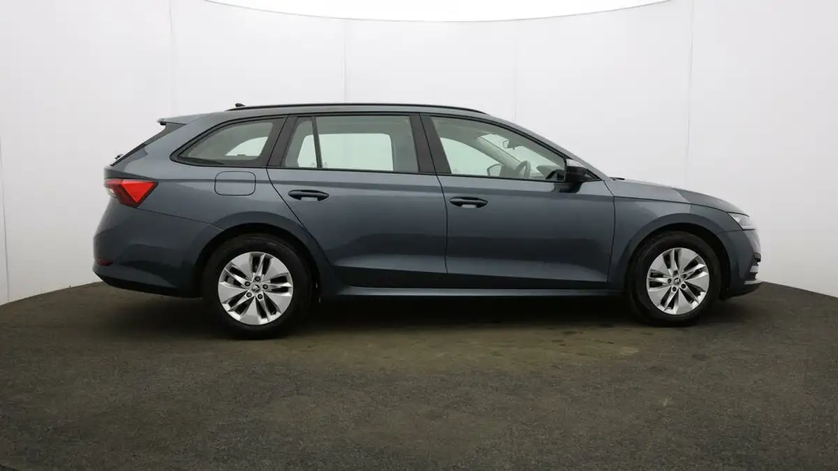 2021-skoda-octavia-15-tsi-se-estate-big-44