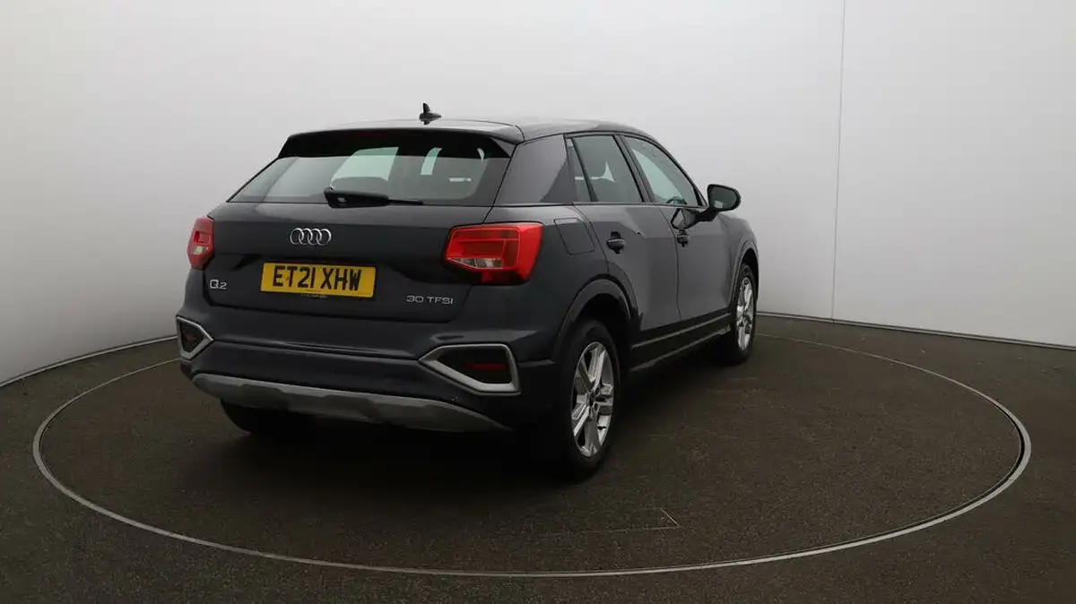 2021-audi-q2-10-30-tfsi-sport-big-45