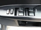 2011-lexus-ct-200h-18-se-i-small-36
