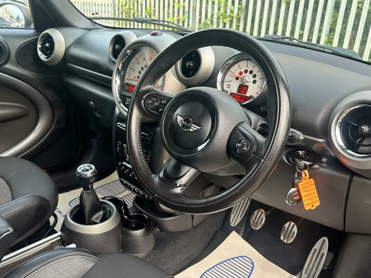 2012-mini-countryman-20td-cooper-sd-143bhp-all4-big-37