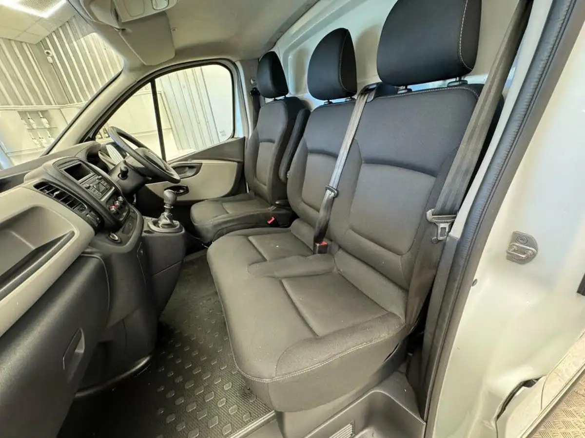 2019-renault-trafic-16dci-sl27-125-business-energy-125-e6-panel-van-big-31
