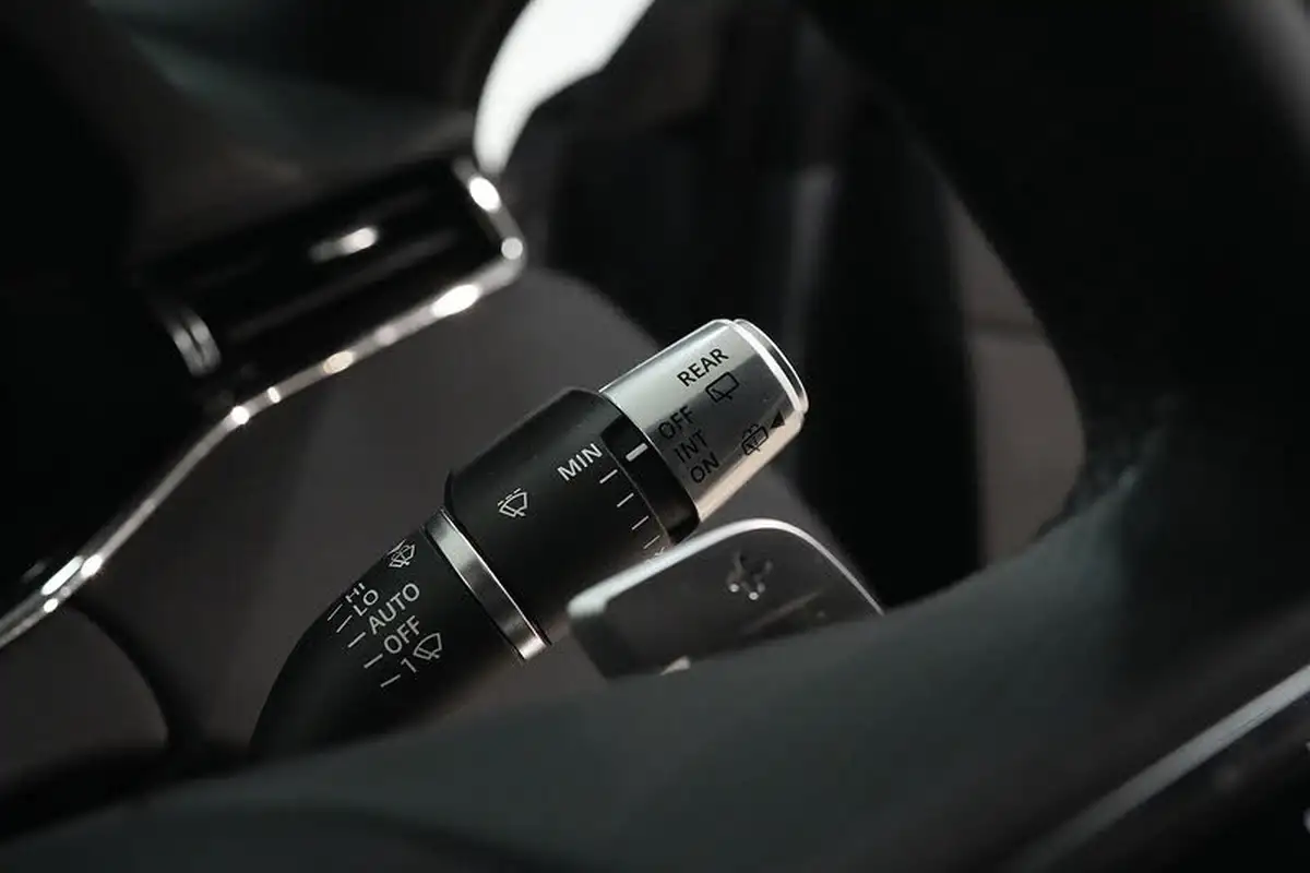 2021-land-rover-range-rover-evoque-20-d200-r-dynamic-se-big-38
