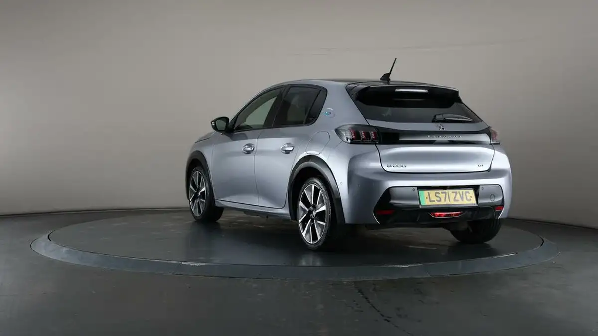 2021-peugeot-208-e-gt-50kwh-big-58