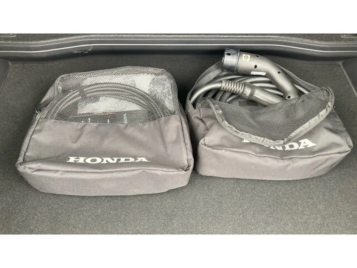 2024-honda-eny1-e-elegance-big-40