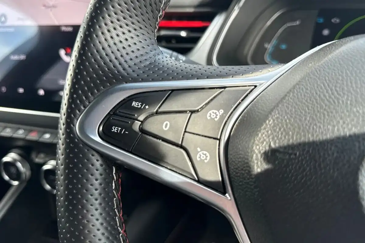 2022-renault-captur-16-rs-line-145ps-rs-line-e-tech-hybrid-big-33