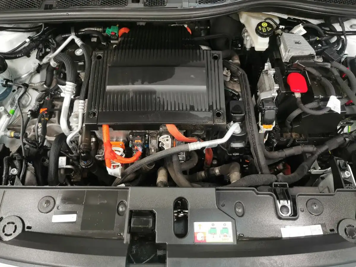 2020-vauxhall-corsa-e-elite-nav-74kw-big-38