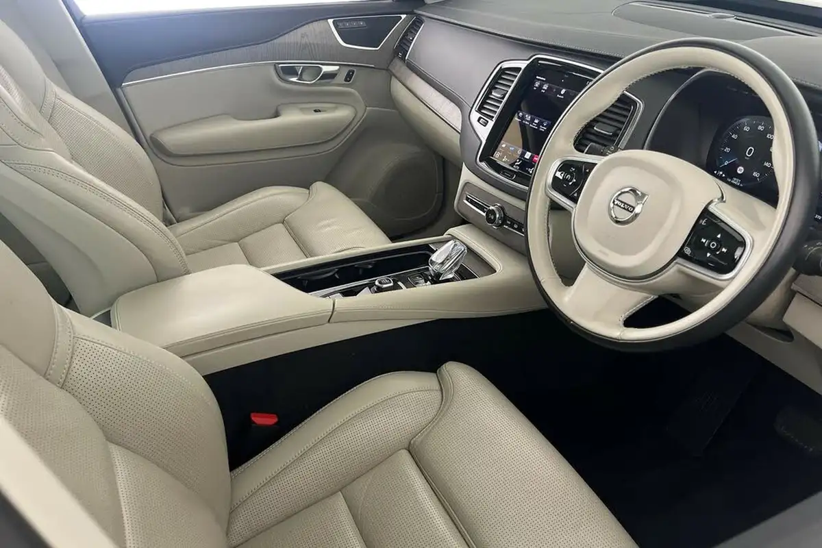 2021-volvo-xc90-20td-b5-inscription-big-9