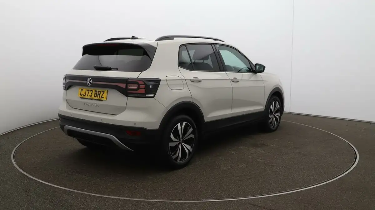 2023-volkswagen-t-cross-10-tsi-black-edition-110ps-big-7