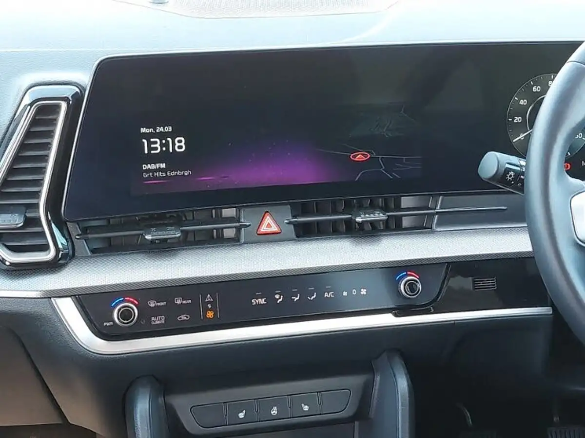 2022-kia-sportage-16-t-gdi-launch-edition-big-10