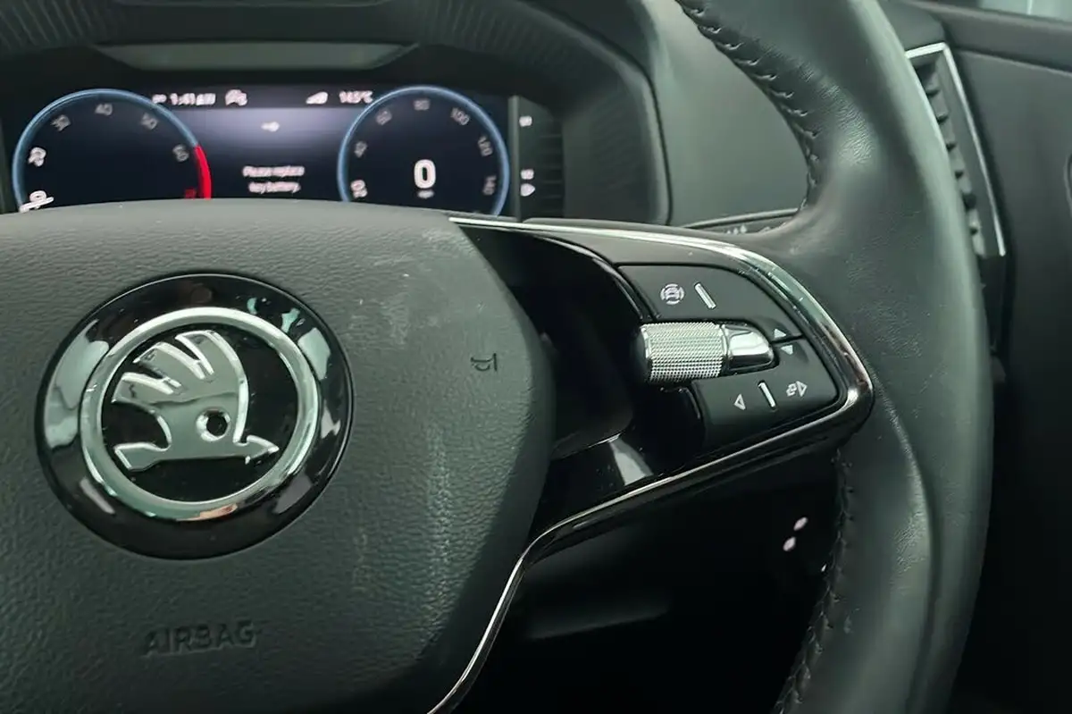 2022-skoda-karoq-15-tsi-se-l-big-15