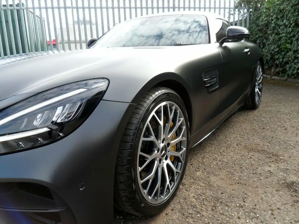 2021-mercedes-benz-amg-40-gt-night-edition-coupe-big-35