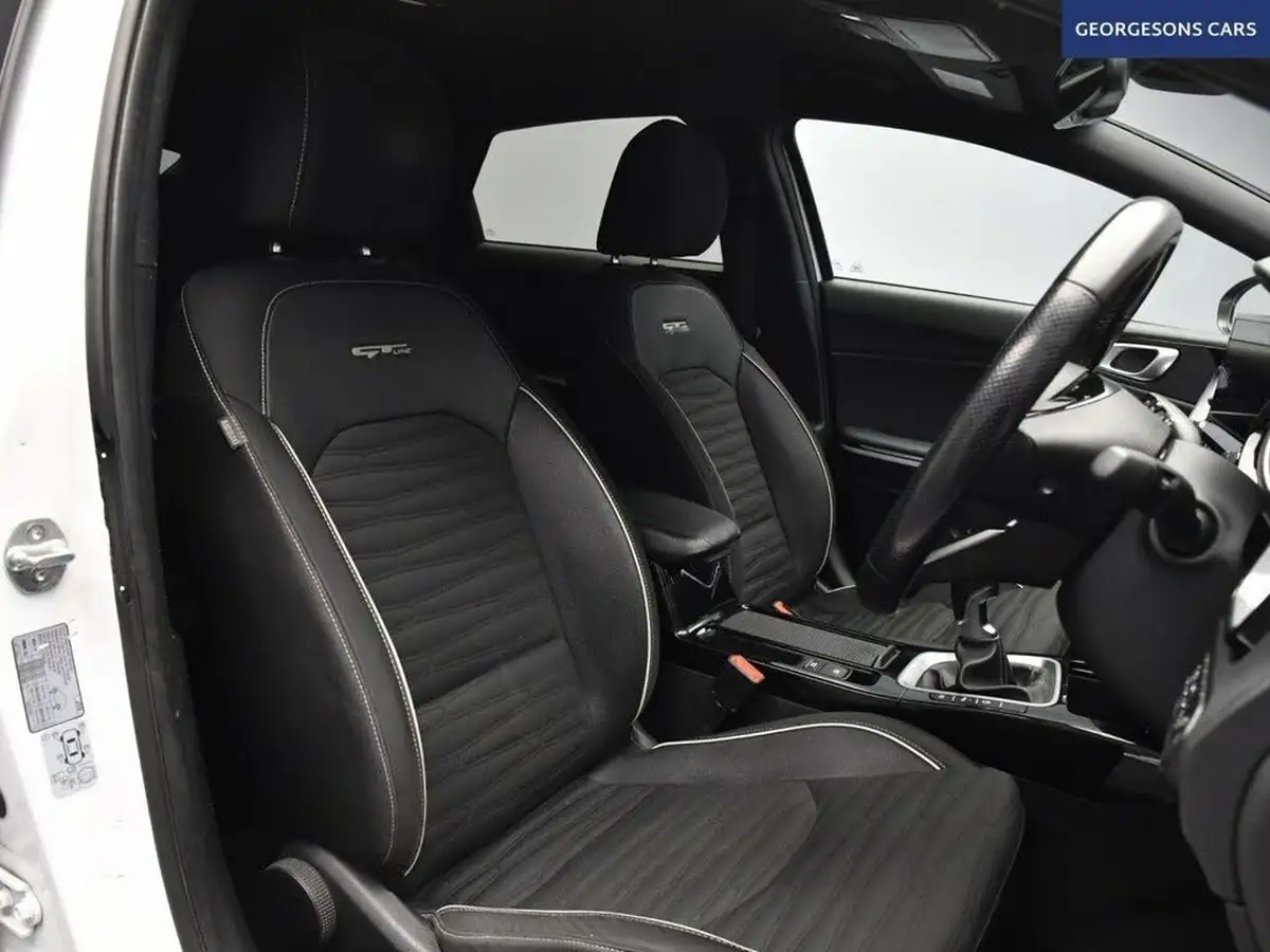 2022-kia-pro-ceed-15-t-gdi-gt-line-big-12