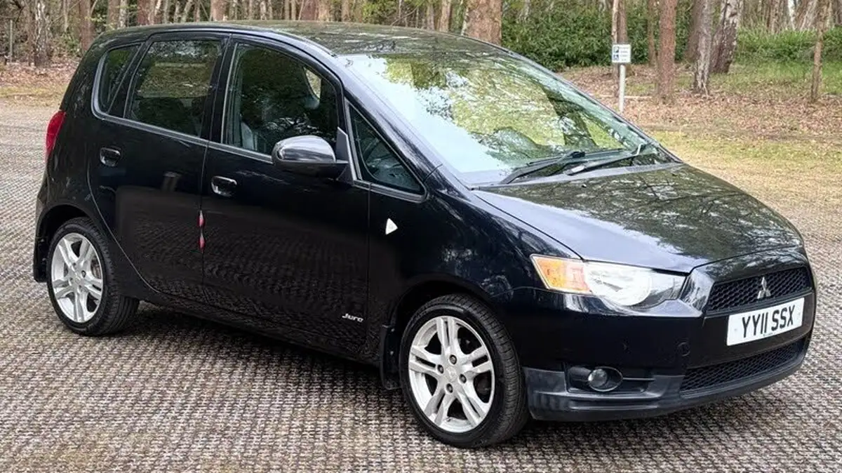 2011-mitsubishi-colt-13-juro-5d-big-6