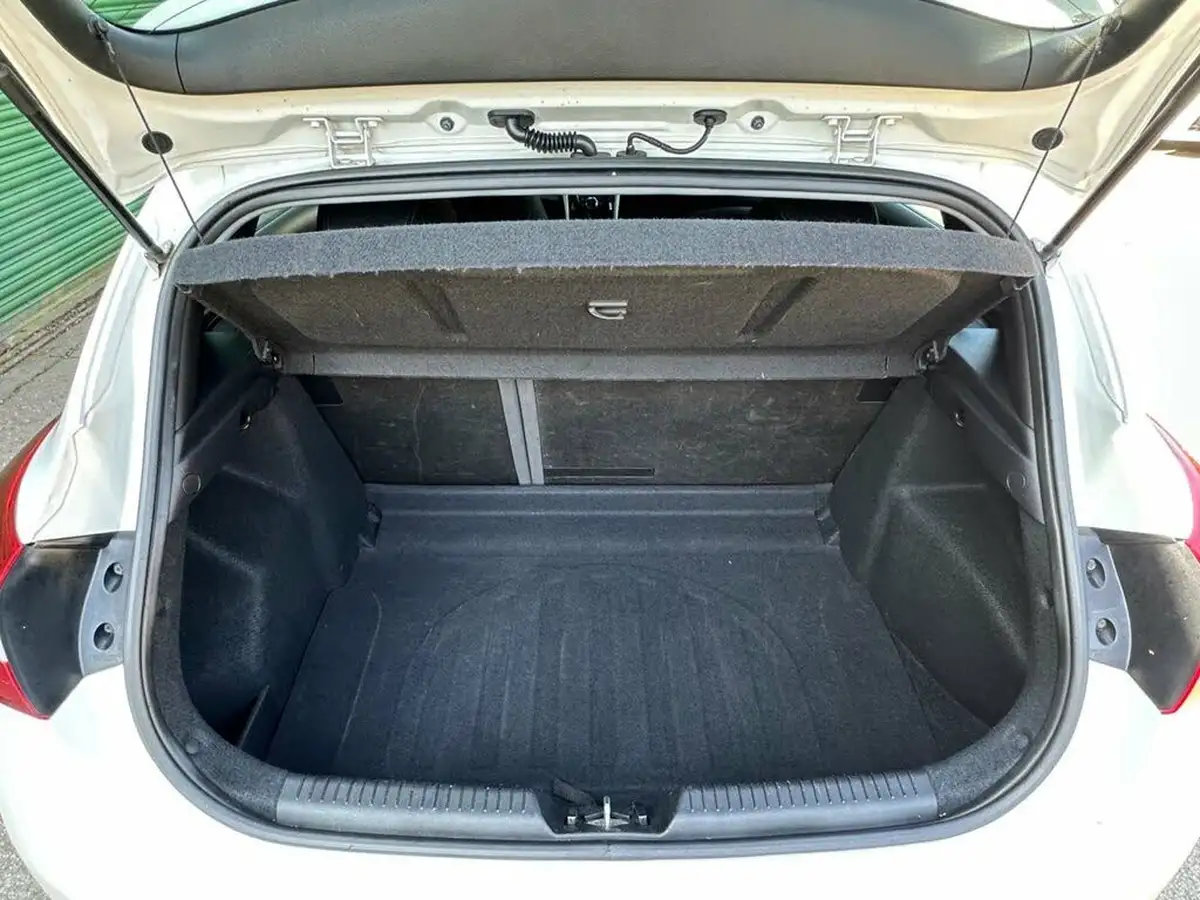 2012-hyundai-i30-16td-active-blue-drive-isg-big-41