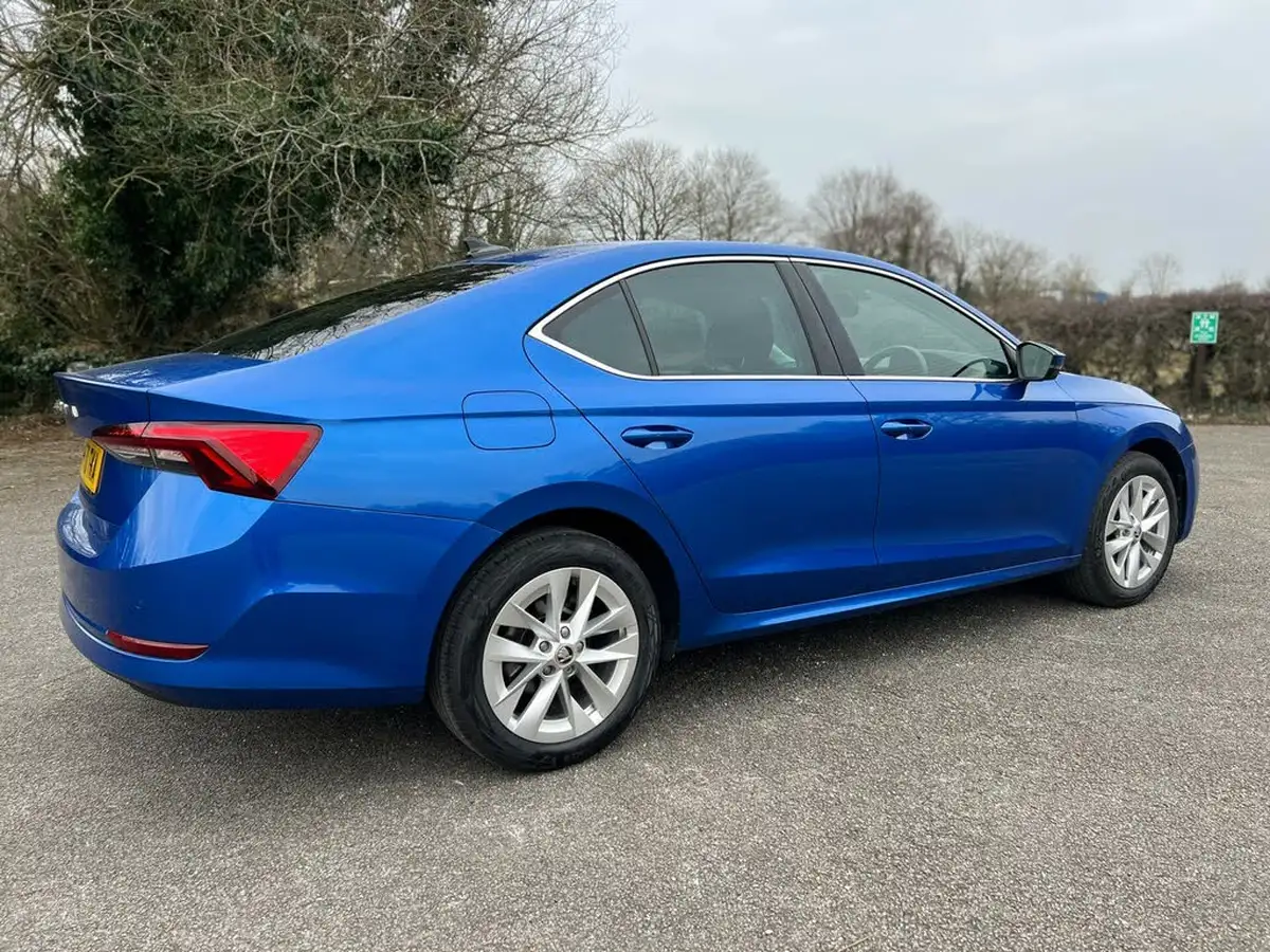 2020-skoda-octavia-15-tsi-se-l-first-edition-hatchback-big-5